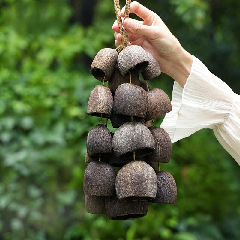 Salin Nut Handbell