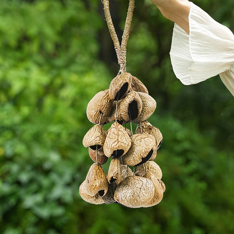 Pangi Nut Handbell